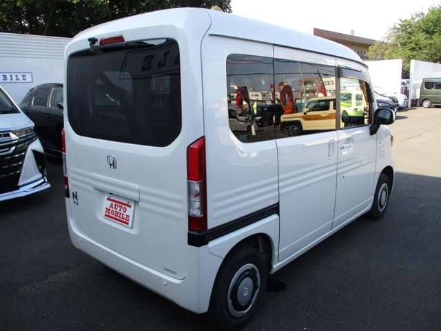 Honda N-VAN 8