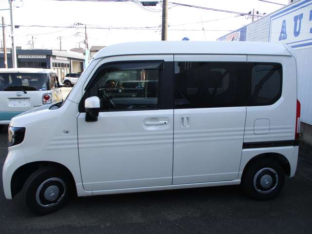 Honda N-VAN 9