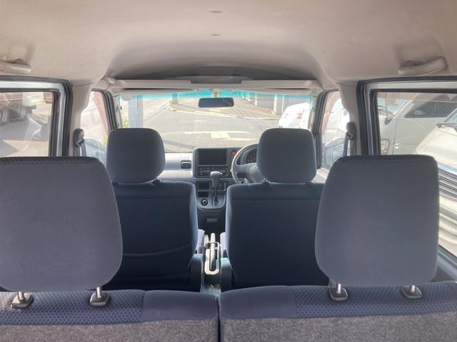 Daihatsu Hijet Cargo 10