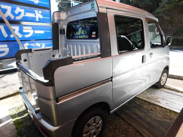 Daihatsu Hijet Deck Van 4