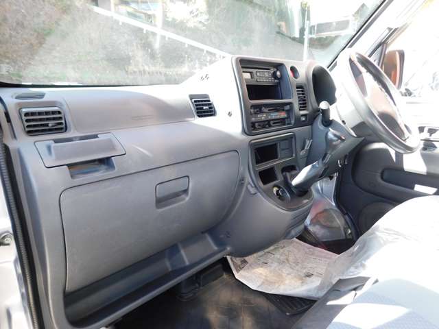 Daihatsu Hijet Deck Van 6