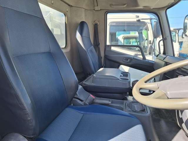 Mitsubishi Fuso Fighter 11