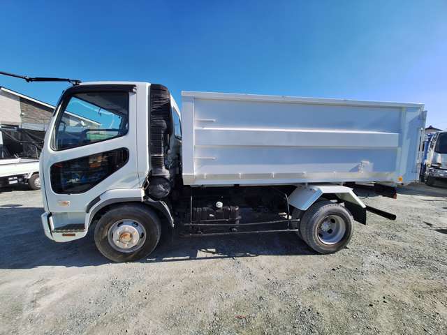 Mitsubishi Fuso Fighter 4