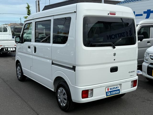 Suzuki Every 8