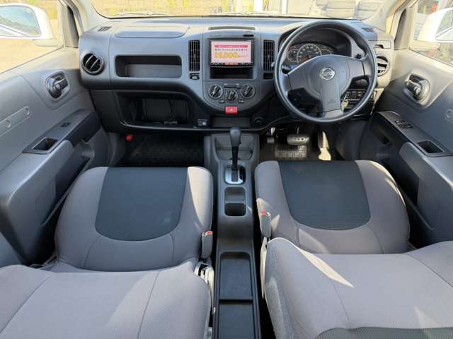 Nissan AD 9