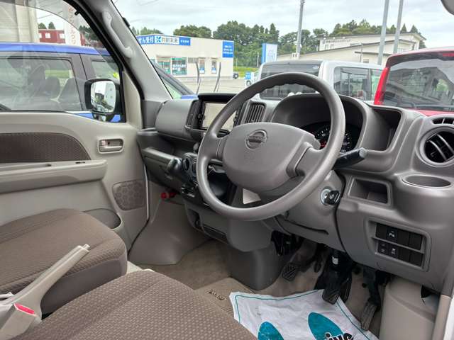 Nissan NV100 Clipper 10