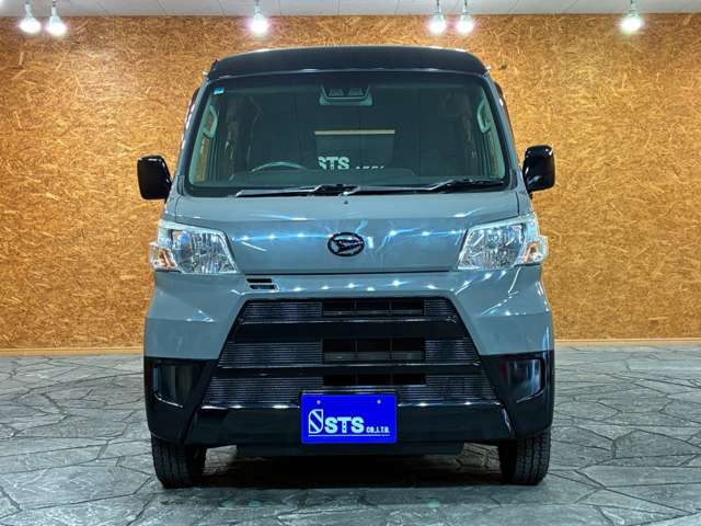 Daihatsu Hijet Cargo 8