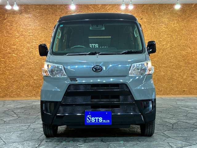 Daihatsu Hijet Cargo 9