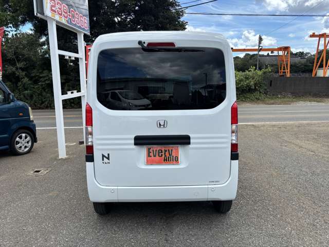 Honda N-VAN 8
