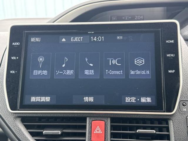 Toyota Voxy 4