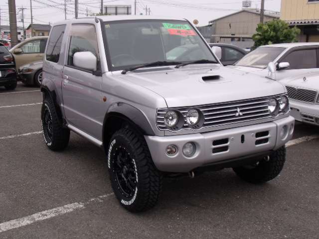 Mitsubishi Pajero Mini 3