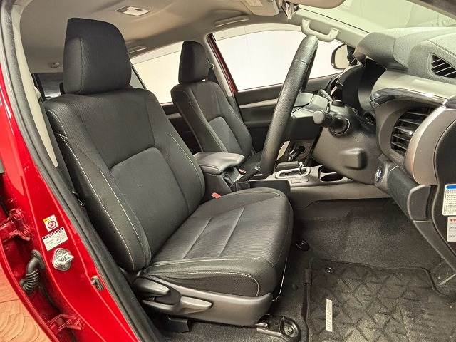 Toyota Hilux 11