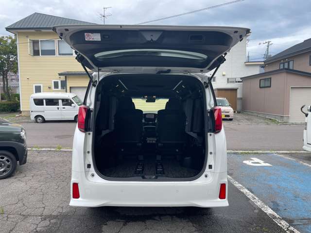 Toyota Alphard 10