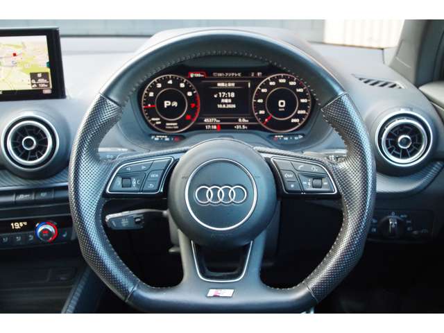 Audi Q2 7