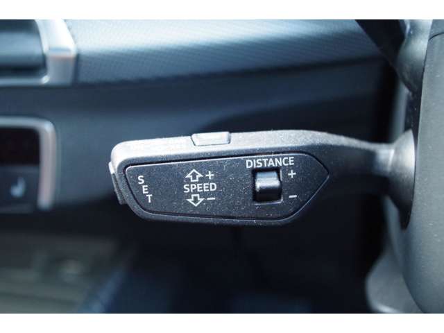 Audi Q2 8