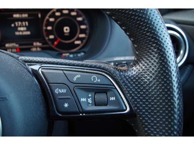 Audi Q2 10