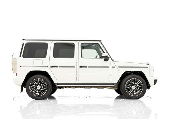 Mercedes-Benz G-Class 8