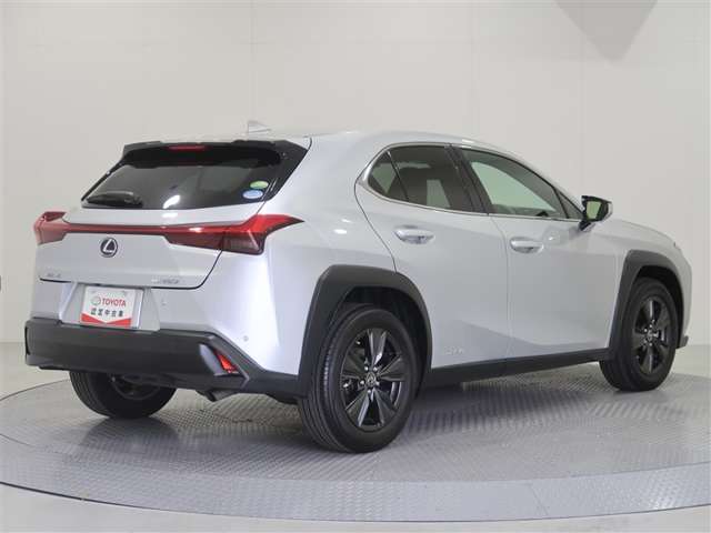 Lexus UX 4