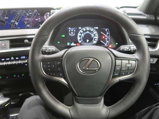 Lexus UX 7