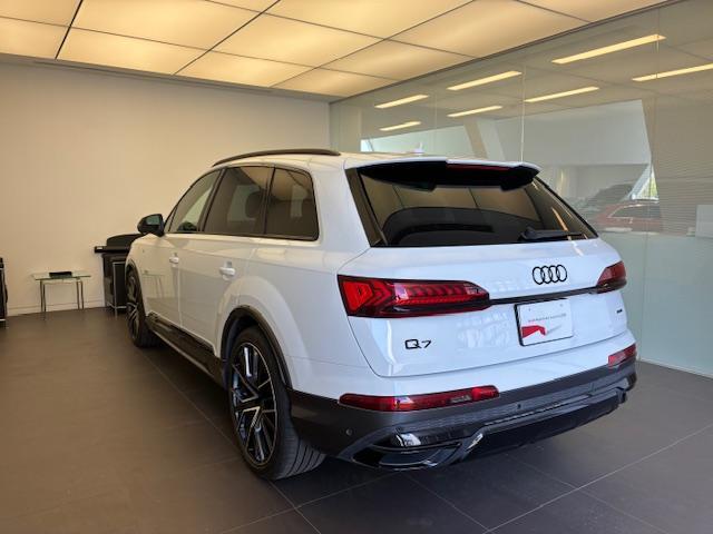 Audi Q7 12