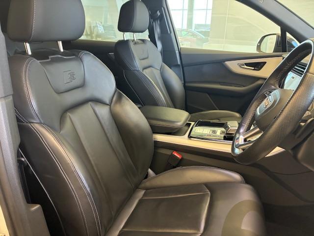 Audi Q7 7