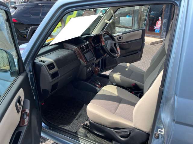 Mitsubishi Pajero Mini 7