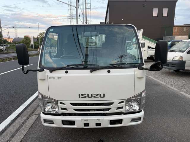 Isuzu Elf 4