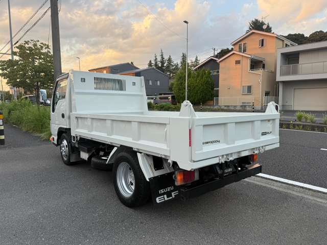 Isuzu Elf 5