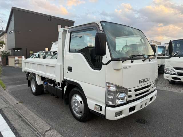 Isuzu Elf 8