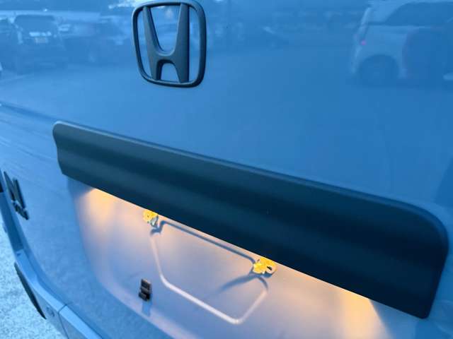 Honda N-VAN 12