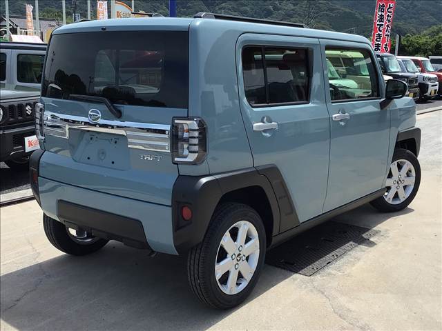 Daihatsu Taft 7