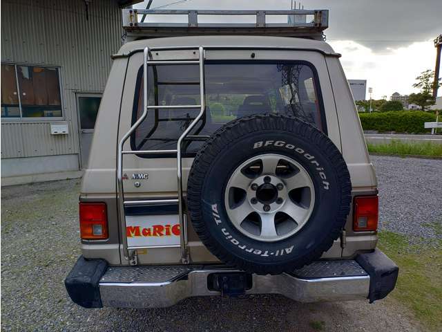 Mitsubishi Pajero 4
