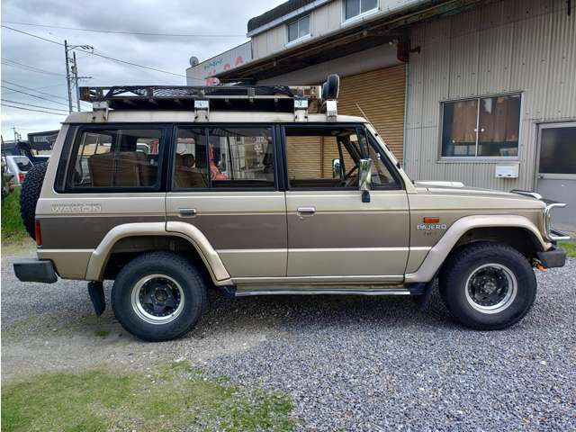 Mitsubishi Pajero 6