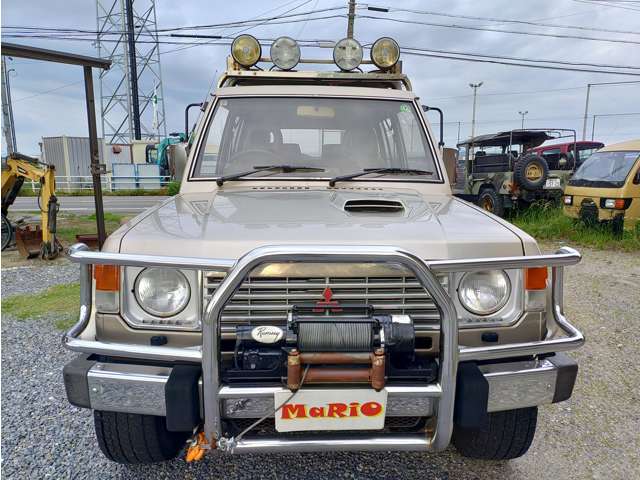 Mitsubishi Pajero 8