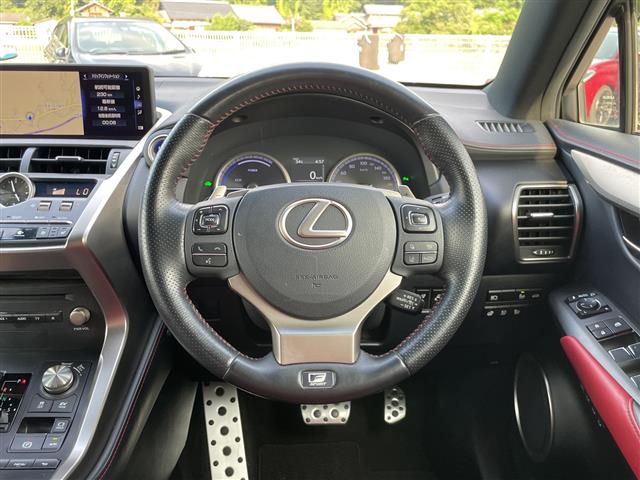 Lexus NX 9