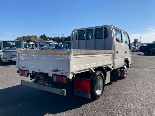 Isuzu Elf 5