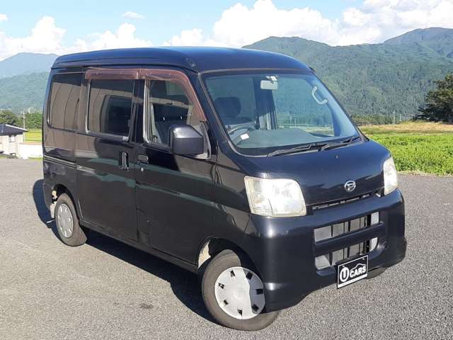 Daihatsu Hijet Cargo 6