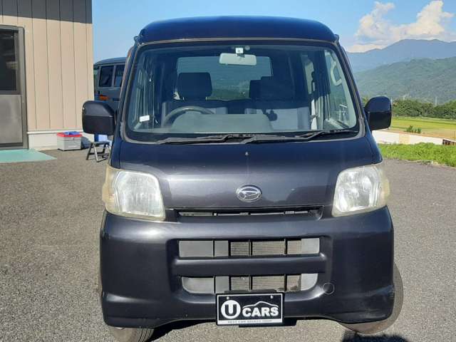 Daihatsu Hijet Cargo 7