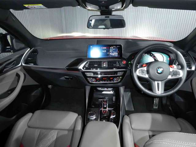 BMW X4 M 12