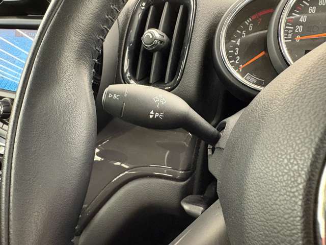 MINI Crossover 8