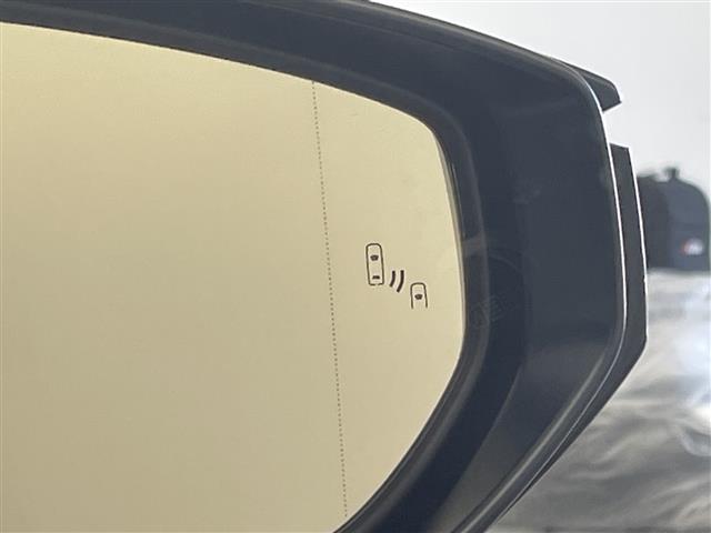 Lexus LBX 10