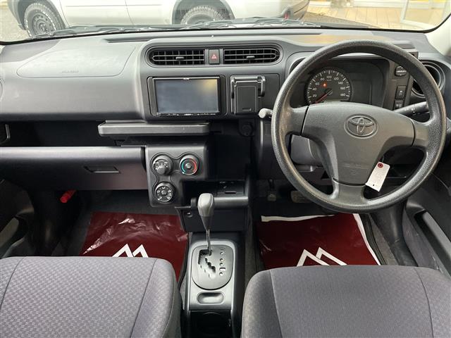 Toyota Succeed Van 4