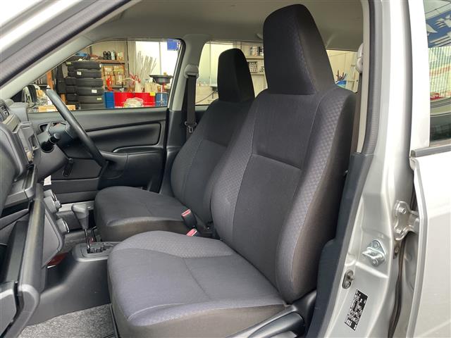 Toyota Succeed Van 10