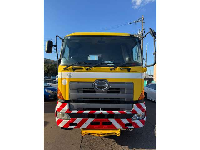 Hino Profia 2