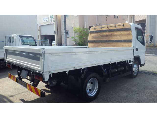 Mitsubishi Fuso Canter 3