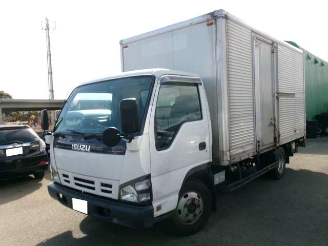 Isuzu Elf 3