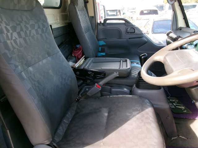 Isuzu Elf 10