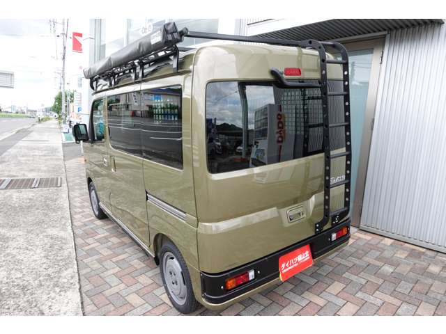 Daihatsu Atrai 7