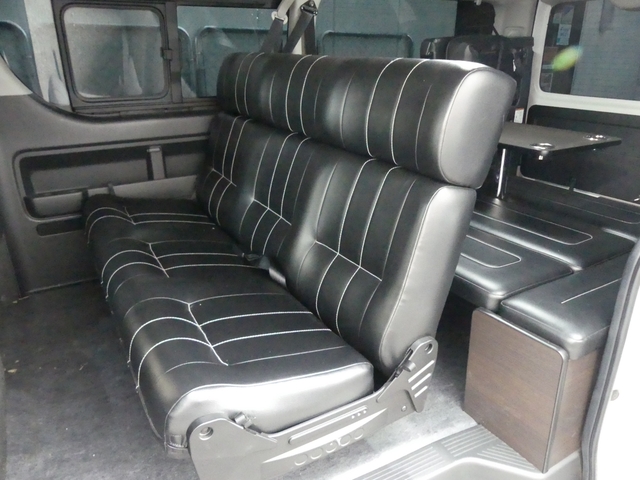 Toyota Hiace 3