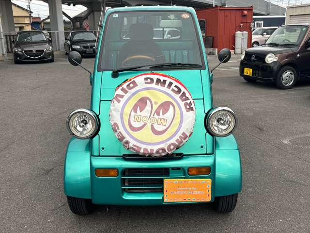 Daihatsu Midget II 12